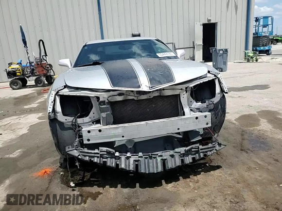 2012 Chevrolet Camaro 2LS z VIN 2G1FA1E35C9142332, wystawiony jako Copart lot #55449195 z przebiegiem 142 323 mil mil oraz Szkoda całkowita • Salvage title. Historia ofert i sprzedaży dostępna na DreamBid. Obrazek 13.
