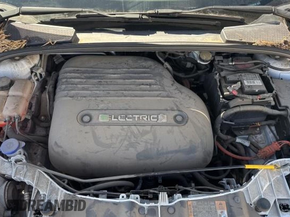 2014 Ford Focus Electric z VIN 1FADP3R41EL306186, wystawiony jako Copart lot #78071714 z przebiegiem 46 632 mil mil oraz Czysty tytuł • Clean title. Historia ofert i sprzedaży dostępna na DreamBid. Obrazek 7.