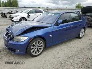 2011 BMW 3 Series 328i xDrive z VIN WBAPK7C54BA972266, wystawiony jako Copart lot #57220945 z przebiegiem 137 154 mil mil oraz Szkoda całkowita • Salvage title. Historia ofert i sprzedaży dostępna na DreamBid. Obrazek 1.