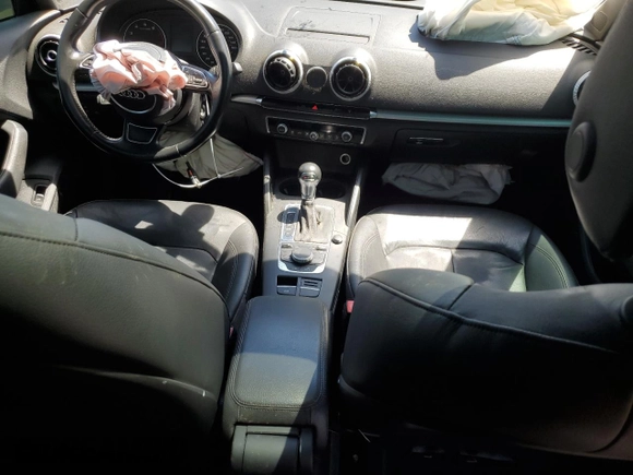 2016 Audi A3 z VIN WAUA7HFF0G1096420, wystawiony jako Copart lot #60842524 z przebiegiem 150 155 mil mil oraz Nie do naprawy • Non repairable. Historia ofert i sprzedaży dostępna na DreamBid. Obrazek 8.