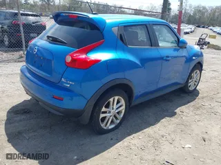 2012 Nissan Juke SL with VIN JN8AF5MV7CT120665, listed as a IAAI auction lot 42112288 with 179,492 mi miles. Bid and sale history available at carsss.com. Image 4.