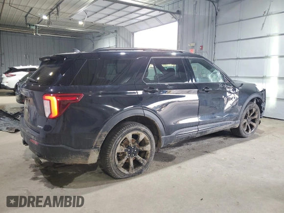 2022 Ford Explorer ST-Line with VIN 1FMSK8KH1NGC15546, listed as a Copart auction lot 84801794 with 37,745 mi miles and Salvage Title. Bid and sale history available at carsss.com. Image 3.