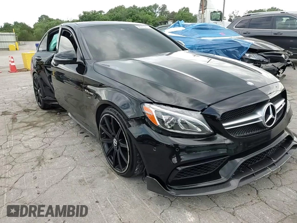 2017 Mercedes-Benz C 63 S AMG z VIN 55SWF8HB3HU204431, wystawiony jako Copart lot #56970675 z przebiegiem 57 527 mil mil oraz Szkoda całkowita • Salvage title. Historia ofert i sprzedaży dostępna na DreamBid. Obrazek 13.