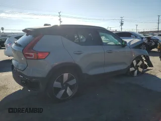 2024 Volvo XC40 Plus with VIN YV4EH3HL4R2232839, listed as a Copart auction lot 50627475 with 29,439 mi miles and Salvage title. Bid and sale history available at DreamBid. Image 3.