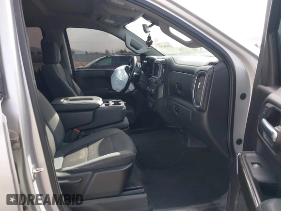 2019 Chevrolet Silverado 1500 RST with VIN 3GCUYEED8KG117097, listed as a IAAI auction lot 41696333 with 96,752 mi miles and . Bid and sale history available at DreamBid. Image 5.