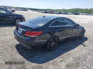 2014 Mercedes-Benz E 350 with VIN WDDKJ8JB5EF271909, listed as a Copart auction lot 54953225 with 204,456 mi miles and Salvage title. Bid and sale history available at DreamBid. Image 3.