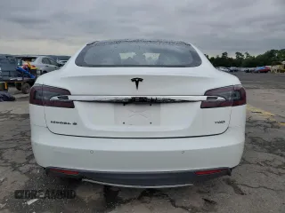 2016 Tesla Model S 90D with VIN 5YJSA1E26GF133699, listed as a Copart auction lot 62703535 with Not provided miles and Salvage title. Bid and sale history available at DreamBid. Image 6.