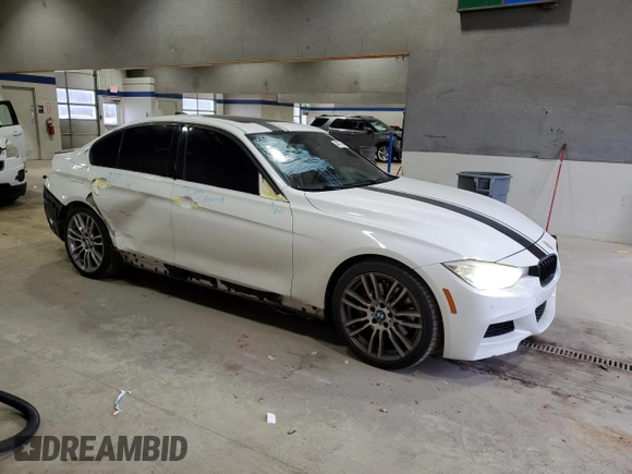 2013 BMW 3 Series 335i z VIN WBA3A9G56DNP36480, wystawiony jako Copart lot #44019355 z przebiegiem 89 519 mil mil oraz Szkoda całkowita • Salvage title. Historia ofert i sprzedaży dostępna na DreamBid. Obrazek 4.