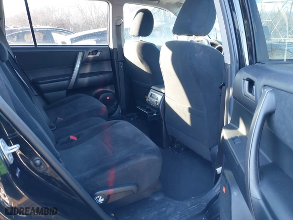 2010 Toyota Highlander Sport with VIN 5TDEK3EH6AS004200, listed as a IAAI auction lot 41395818 with 150,200 mi miles. Bid and sale history available at carsss.com. Image 8.