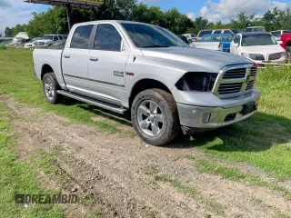 2015 Ram 1500 Big Horn z VIN 1C6RR7LM1FS603614, wystawiony jako Copart lot #61377405 z przebiegiem 218 177 mil mil oraz Czysty tytuł • Clean title. Historia ofert i sprzedaży dostępna na DreamBid. Obrazek 1.