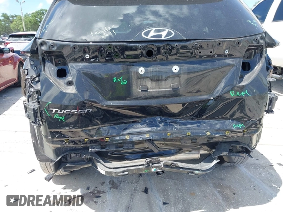 2022 Hyundai Tucson SEL with VIN 5NMJC3AE2NH019454, listed as a IAAI auction lot 42318154 with 43,839 mi miles and . Bid and sale history available at DreamBid. Image 6.