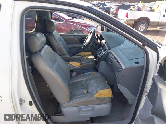 1999 Toyota Sienna LE with VIN 4T3ZF13C5XU161001, listed as a IAAI auction lot 41309712 with 364,688 mi miles. Bid and sale history available at carsss.com. Image 5.