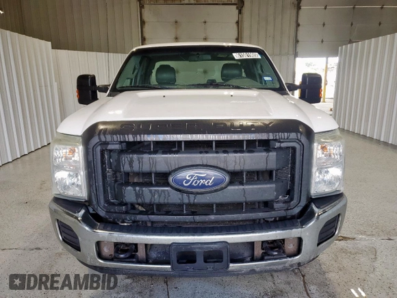 2016 Ford F-250 XLT with VIN 1FT7X2A6XGEA65962, listed as a Copart auction lot 61501905 with 201,887 mi miles and Clean title. Bid and sale history available at DreamBid. Image 5.