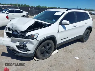 2021 Jeep Cherokee Altitude с VIN 1C4PJLLB0MD114041, выставлен на аукционе IAAI как лот 42293395 с пробегом 55 576 миль миль и . История ставок и продаж доступна на DreamBid. Изображение 2.