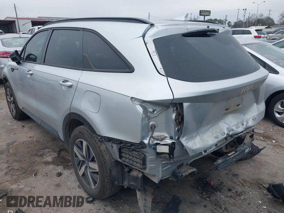 2022 Kia Sorento S with VIN 5XYRL4LC4NG150190, listed as a IAAI auction lot 41555962 with 68,651 mi miles. Bid and sale history available at carsss.com. Image 3.