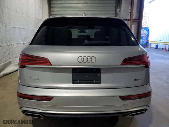 2024 Audi Q5 S line Premium Plus with VIN WA1EAAFY7R2064585, listed as a Copart auction lot 46471105 with 20,976 mi miles and Salvage Title. Bid and sale history available at carsss.com. Image 6.