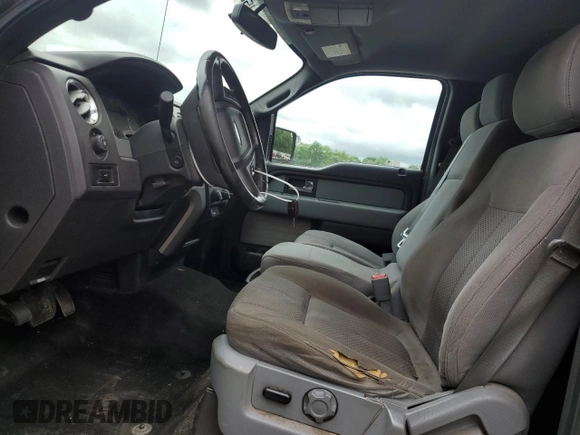 2012 Ford F-150 XL z VIN 1FTFW1ET4CFB13159, wystawiony jako Copart lot #61289855 z przebiegiem 293 863 mil mil oraz Czysty tytuł • Clean title. Historia ofert i sprzedaży dostępna na DreamBid. Obrazek 7.