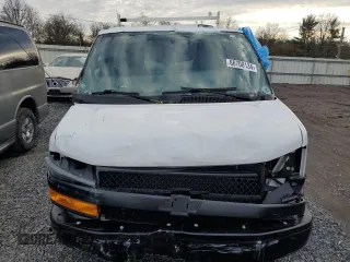 2022 Chevrolet Express Cargo with VIN 1GCWGAFP5N1185244, listed as a Copart auction lot 86700134 with Not provided miles and Salvage title. Bid and sale history available at DreamBid. Image 5.