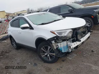 2018 Toyota RAV4 XLE with VIN 2T3WFREV5JW514361, listed as a IAAI auction lot 41286773 with 88,099 mi miles. Bid and sale history available at carsss.com. Image 1.