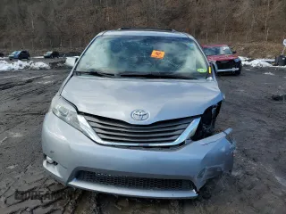 2012 Toyota Sienna XLE with VIN 5TDDK3DC9CS047675, listed as a Copart auction lot 43579335 with 0 mi miles and Clean Title. Bid and sale history available at carsss.com. Image 5.