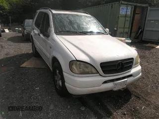 2000 Mercedes-Benz M 320/430/500 with VIN 4JGAB54E2YA198647, listed as a IAAI auction lot 41576907 with Not provided miles and . Bid and sale history available at DreamBid. Image 1.