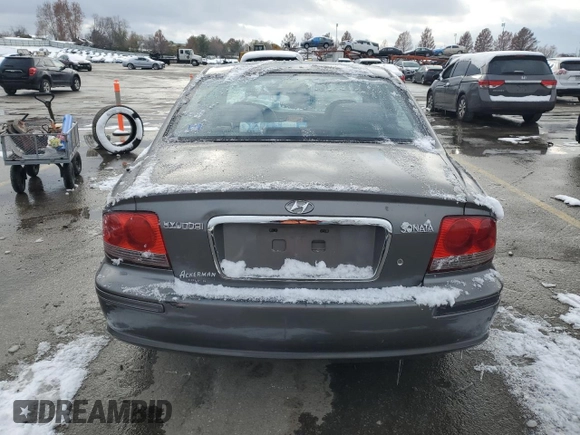2002 Hyundai Sonata with VIN KMHWF25S52A703469, listed as a Copart auction lot 87401764 with 80,960 mi miles and Clean Title. Bid and sale history available at carsss.com. Image 6.