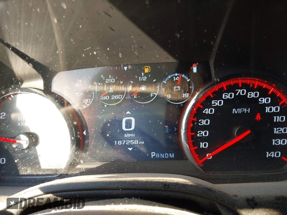 2016 GMC Yukon XL Denali with VIN 1GKS2HKJ8GR432174, listed as a IAAI auction lot 41411844 with 187,258 mi miles and . Bid and sale history available at carsss.com. Image 7.