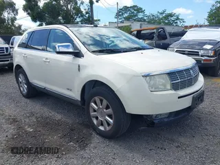 2008 Lincoln MKX with VIN 2LMDU68C38BJ29965, listed as a IAAI auction lot 41681497 with 94,817 mi miles. Bid and sale history available at carsss.com. Image 1.