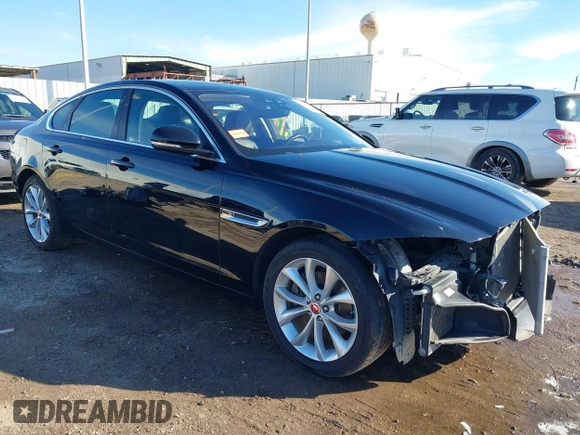 2019 Jaguar XF 25t Premium with VIN SAJBJ4FX5KCY78947, listed as a IAAI auction lot 41261473 with 68,891 mi miles. Bid and sale history available at carsss.com. Image 1.
