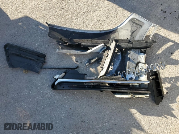 2018 Lincoln MKZ Select с VIN 3LN6L5C96JR609132, выставлен на аукционе Copart как лот 42129865 с пробегом 42 226 миль миль и Списание • Salvage title. История ставок и продаж доступна на DreamBid. Изображение 14.