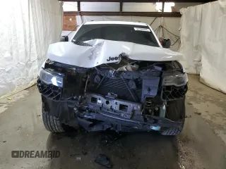2021 Jeep Grand Cherokee 80th Anniversary z VIN 1C4RJFBG3MC701752, wystawiony jako Copart lot #52396005 z przebiegiem 45 842 mil mil oraz Szkoda całkowita • Salvage title. Historia ofert i sprzedaży dostępna na DreamBid. Obrazek 5.