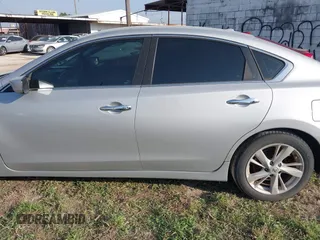 2014 Nissan Altima 2.5 S with VIN 1N4AL3AP2EN235296, listed as a IAAI auction lot 41938681 with Not Provided miles. Bid and sale history available at carsss.com. Image 14.