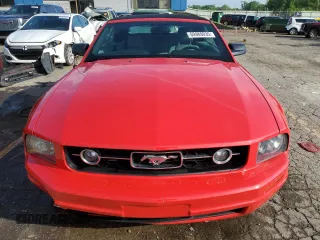 2008 Ford Mustang Deluxe with VIN 1ZVHT84N985110250, listed as a Copart auction lot 60980035 with 90,603 mi miles and Clean title. Bid and sale history available at DreamBid. Image 5.