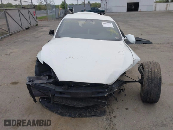 2017 Tesla Model S 100D z VIN 5YJSA1E24HF195488, wystawiony jako IAAI lot #42073744 z przebiegiem 108 577 mil mil oraz . Historia ofert i sprzedaży dostępna na DreamBid. Obrazek 13.