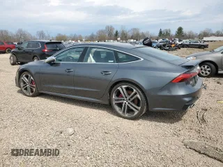 2024 Audi S7 z VIN WAURFBF20RN018764, wystawiony jako Copart lot #53886985 z przebiegiem 8 496 mil mil oraz Szkoda całkowita • Salvage title. Historia ofert i sprzedaży dostępna na DreamBid. Obrazek 2.