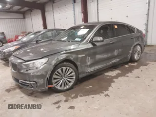 2014 BMW 5 Series 535i Gran Turismo xDrive z VIN WBA5M4C59ED183503, wystawiony jako IAAI lot #41983117 z przebiegiem 136 186 mil mil oraz . Historia ofert i sprzedaży dostępna na DreamBid. Obrazek 17.