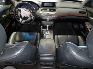 2010 Honda Crosstour EX-L z VIN 5J6TF2H56AL000876, wystawiony jako Copart lot #54879065 z przebiegiem 204 375 mil mil oraz Szkoda całkowita • Salvage title. Historia ofert i sprzedaży dostępna na DreamBid. Obrazek 8.