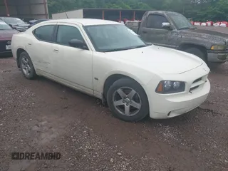2008 Dodge Charger z VIN 2B3KA43G18H266965, wystawiony jako IAAI lot #42292099 z przebiegiem 270 494 mil mil oraz . Historia ofert i sprzedaży dostępna na DreamBid. Obrazek 1.