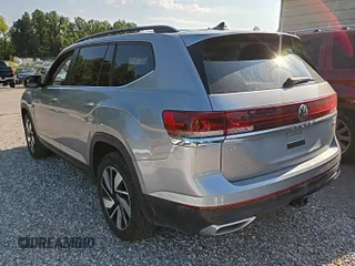 2024 Volkswagen Atlas SE with VIN 1V2HR2CAXRC558117, listed as a IAAI auction lot 42806737 with 23,571 mi miles and . Bid and sale history available at DreamBid. Image 3.