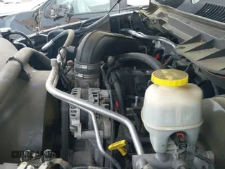 2017 Ram 1500 Rebel z VIN 1C6RR7YT6HS861839, wystawiony jako IAAI lot #42407025 z przebiegiem 127 084 mil mil oraz . Historia ofert i sprzedaży dostępna na DreamBid. Obrazek 19.