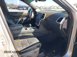 2014 Jeep Grand Cherokee Overland with VIN 1C4RJECG9EC206787, listed as a IAAI auction lot 41730875 with 194,196 mi miles. Bid and sale history available at carsss.com. Image 5.