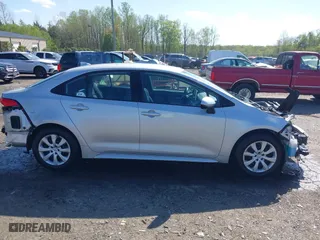 2021 Toyota Corolla LE with VIN 5YFEPMAE8MP153935, listed as a IAAI auction lot 41925043 with 45,896 mi miles. Bid and sale history available at carsss.com. Image 14.