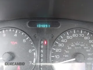 2002 Oldsmobile Alero GX z VIN 1G3NK52F22C188987, wystawiony jako IAAI lot #42240189 z przebiegiem 134 891 mil mil oraz . Historia ofert i sprzedaży dostępna na DreamBid. Obrazek 7.
