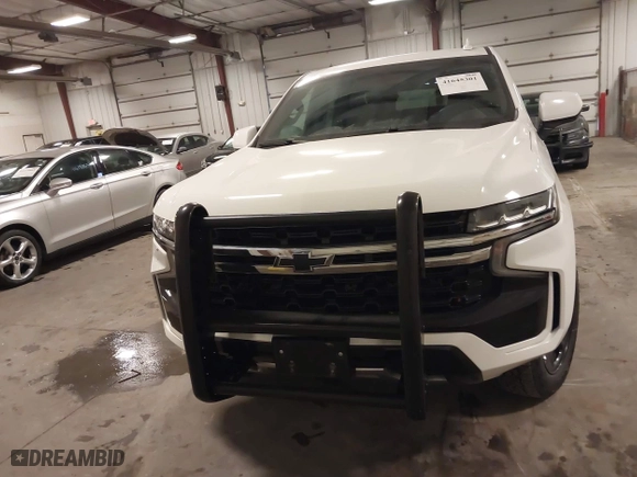 2021 Chevrolet Tahoe Commercial with VIN 1GNSKLED8MR258534, listed as a IAAI auction lot 41645301 with 137,305 mi miles. Bid and sale history available at carsss.com. Image 12.