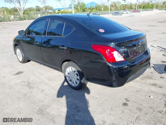 2019 Nissan Versa Sedan SV with VIN 3N1CN7AP7KL824668, listed as a IAAI auction lot 41259264 with 99,414 mi miles. Bid and sale history available at carsss.com. Image 3.