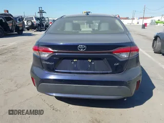2020 Toyota Corolla LE with VIN JTDEPRAE4LJ093104, listed as a IAAI auction lot 41827963 with 69,780 mi miles. Bid and sale history available at carsss.com. Image 16.