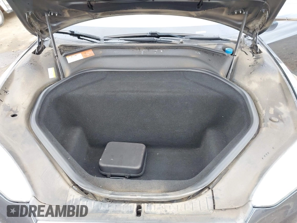 2016 Tesla Model S 90D with VIN 5YJSA1E27GF129824, listed as a IAAI auction lot 42058080 with 113,171 mi miles and . Bid and sale history available at DreamBid. Image 10.
