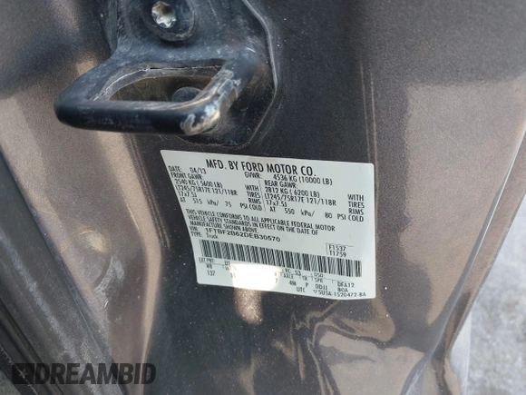 2013 Ford F-250 XL with VIN 1FTBF2B62DEB30570, listed as a IAAI auction lot 42389432 with 77,983 mi miles and . Bid and sale history available at DreamBid. Image 9.