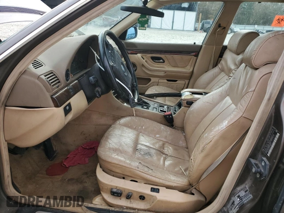 1997 BMW 7 Series 740il with VIN WBAGJ8325VDM01757, listed as a Copart auction lot 85734614 with 190,453 mi miles and Non Repairable. Bid and sale history available at carsss.com. Image 7.