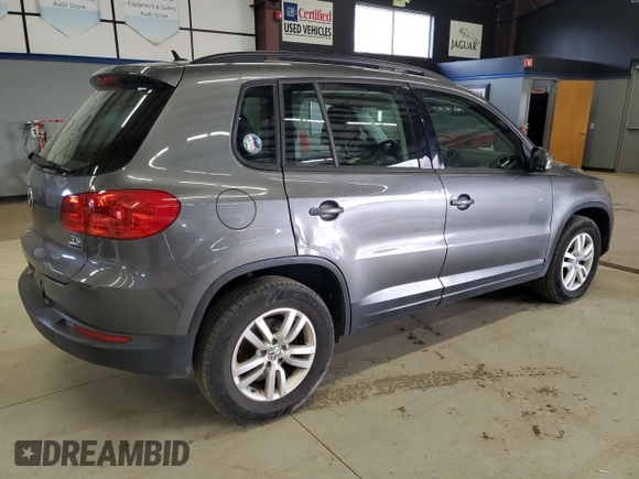 2016 Volkswagen Tiguan S with VIN WVGBV7AX7GW578033, listed as a Copart auction lot 54821755 with 127,317 mi miles and Clean Title. Bid and sale history available at DreamBid. Image 3.